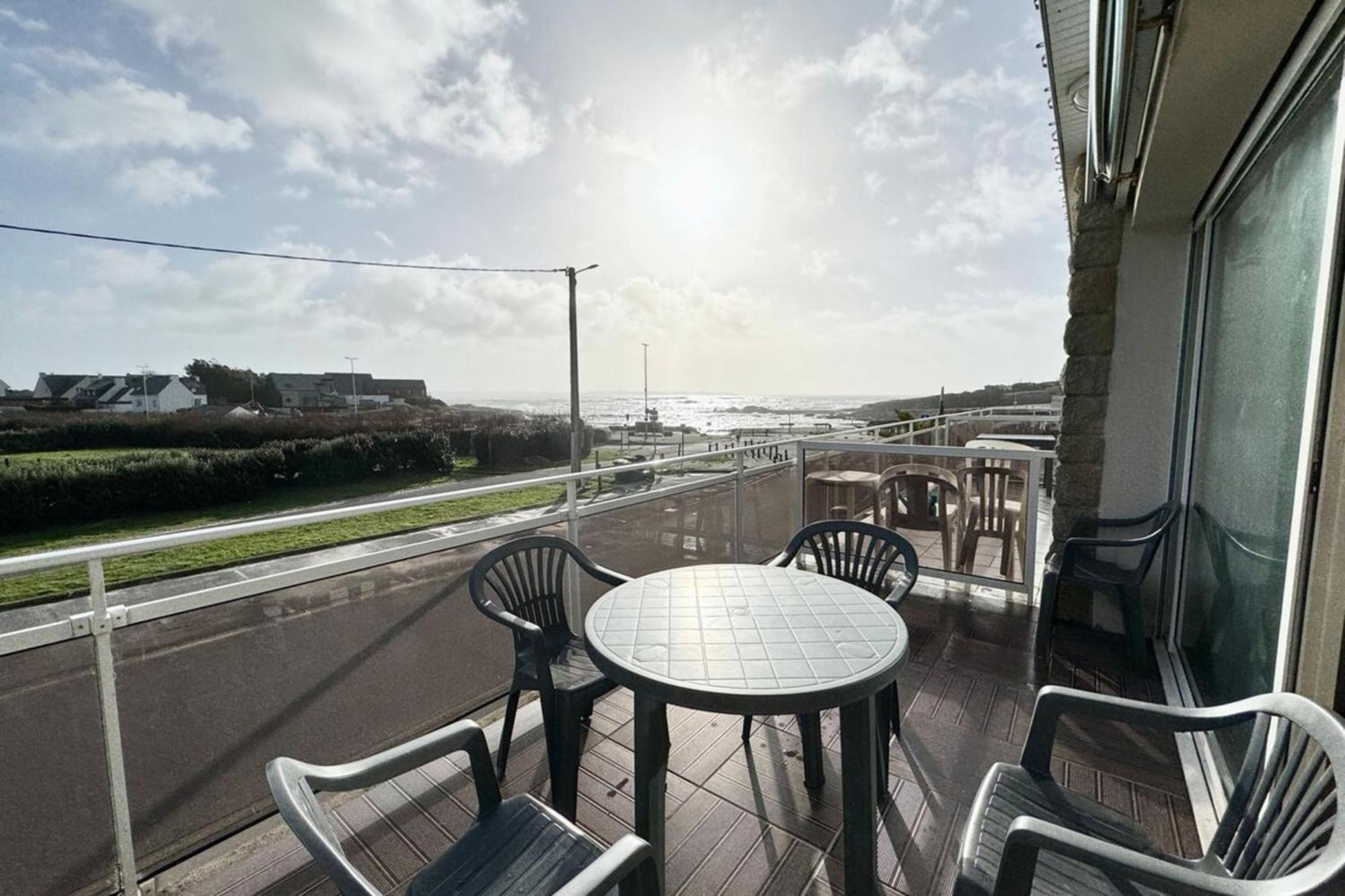Magnifique ! T3 Les Pieds Dans L'Eau Vue Mer Ploemeur Exterior photo